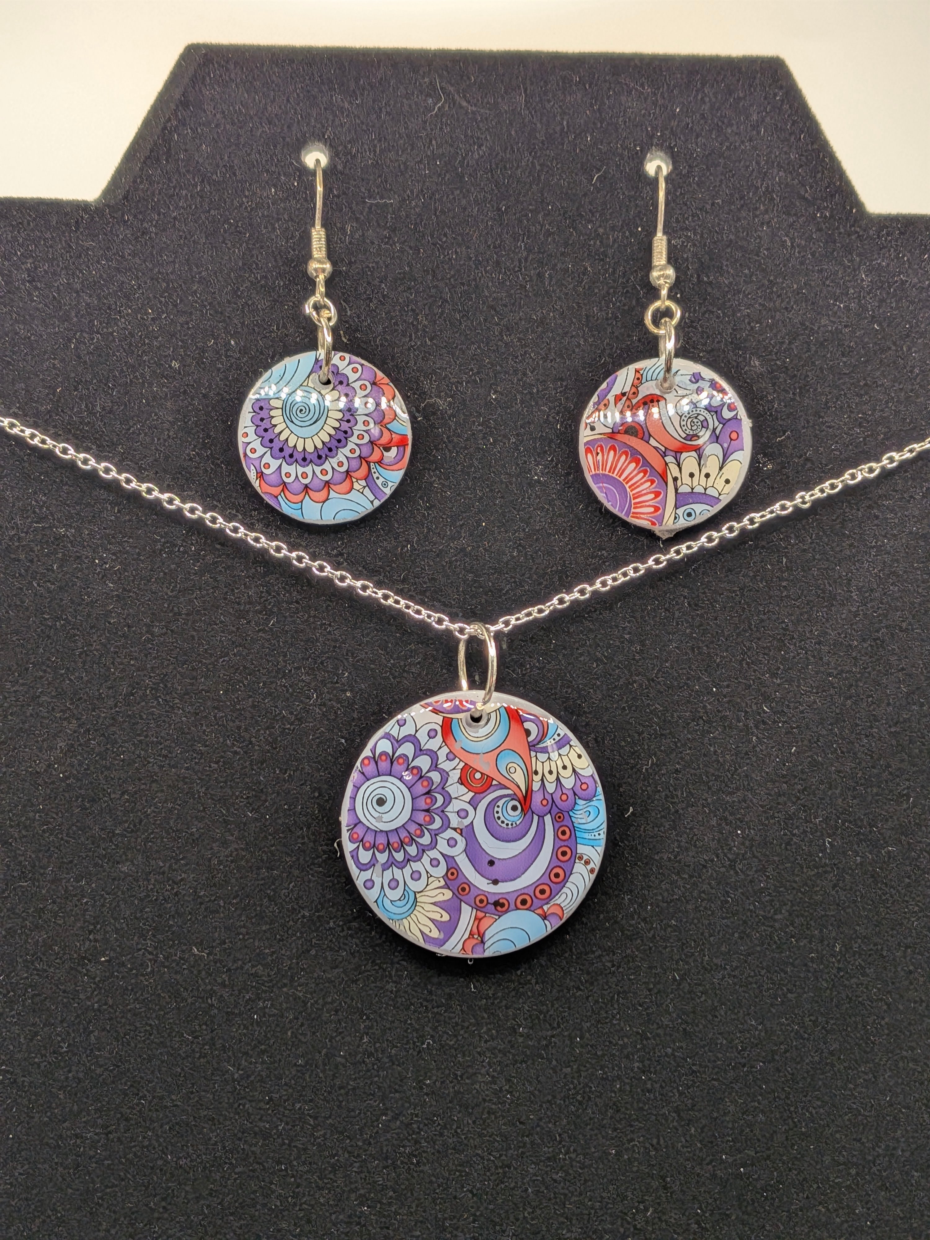 Round Retro 60s Nail Foil Jewelry Set — Groovy Floral in Purple, Coral & Yellow