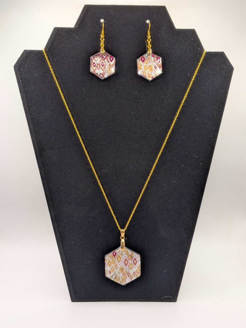 Hexagon Nail Foil Jewelry Set — Art Deco Diamonds in Burgundy & Gold on Silver