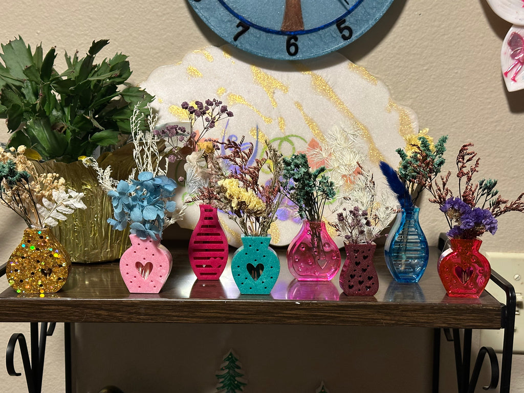 Tiny Refrigerator Magnet Vase with Dried Flowers