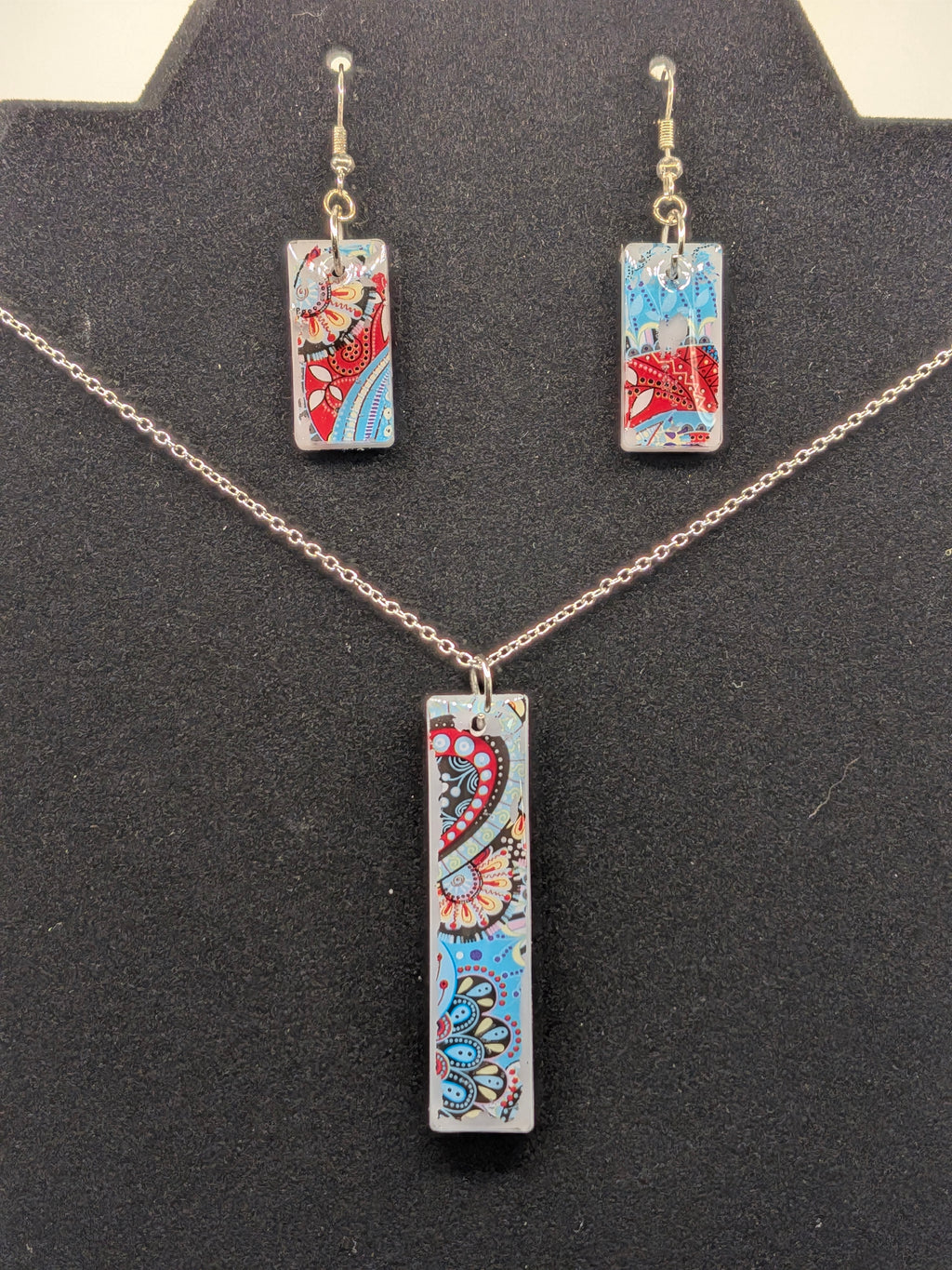 Elongated Rectangle Nail Foil Jewelry Set — Retro 60s Abstract in Red, Blue & White