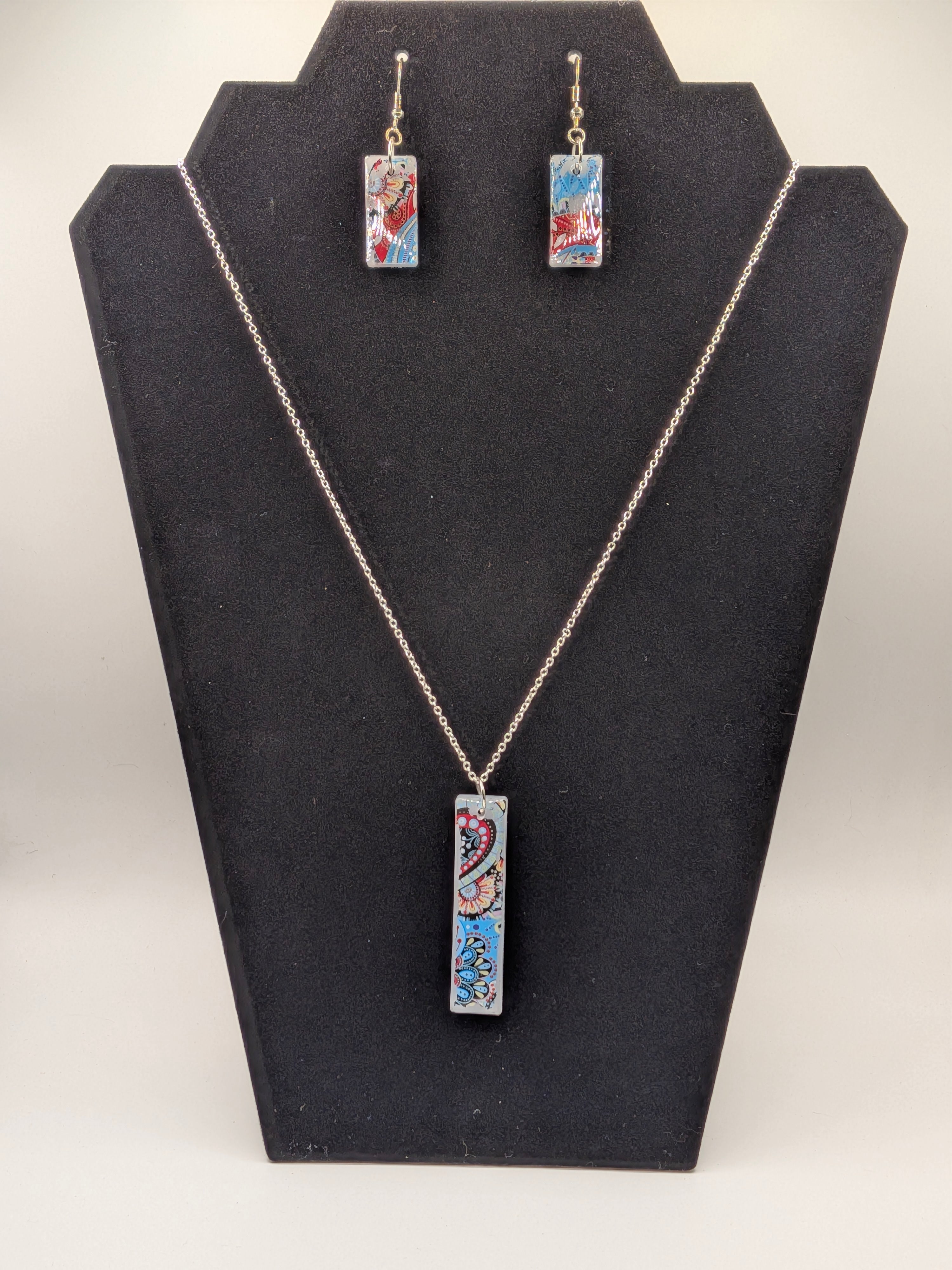 Elongated Rectangle Nail Foil Jewelry Set — Retro 60s Abstract in Red, Blue & White
