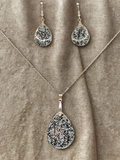 Teardrop Nail Foil Jewelry Set — White Lace on Black